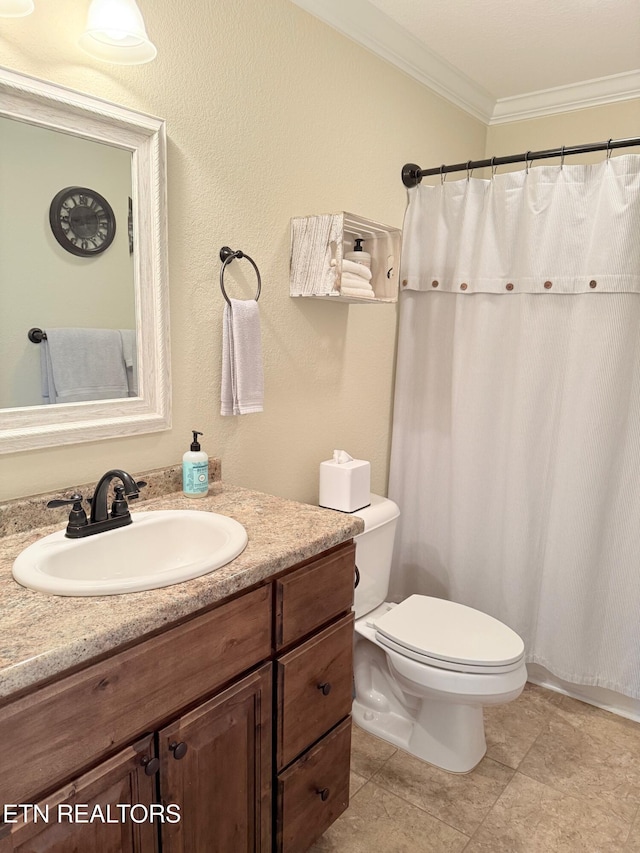 1617 Millstone Dr, Maryville, TN 37803 - full bathroom with ornamental molding, toilet, vanity, and a shower with curtain