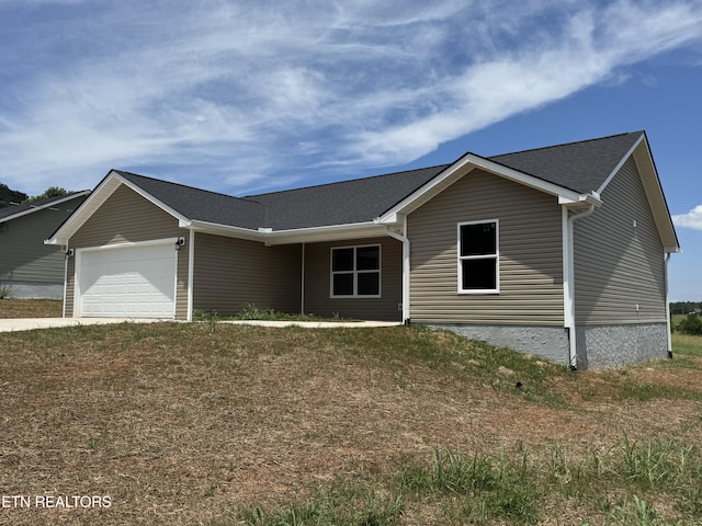 124 Ogle Dr, Sweetwater, TN 37874 - photo 2