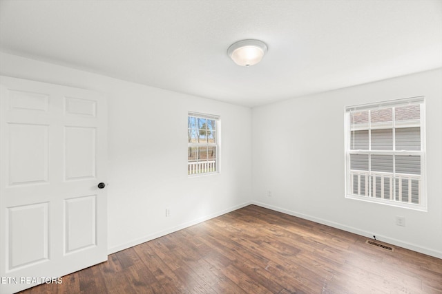 522 Church St, Vonore, TN 37885 - empty room featuring wood finished floors and baseboards