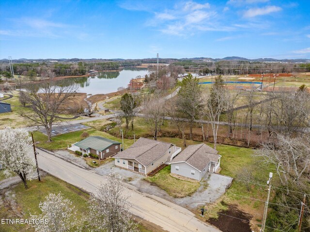 522 Church St, Vonore, TN 37885 - drone / aerial view of a large body of water