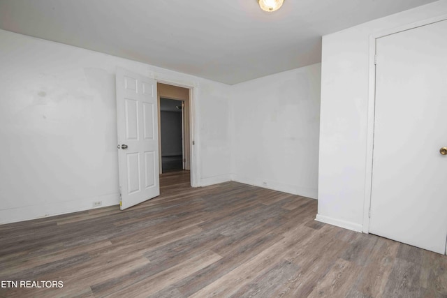 2918 Johnston St, Knoxville, TN 37921 - unfurnished room with wood finished floors and baseboards