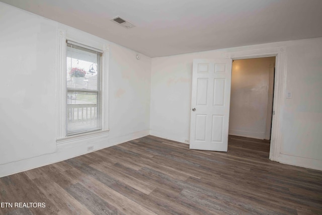 2918 Johnston St, Knoxville, TN 37921 - unfurnished room featuring wood finished floors and baseboards