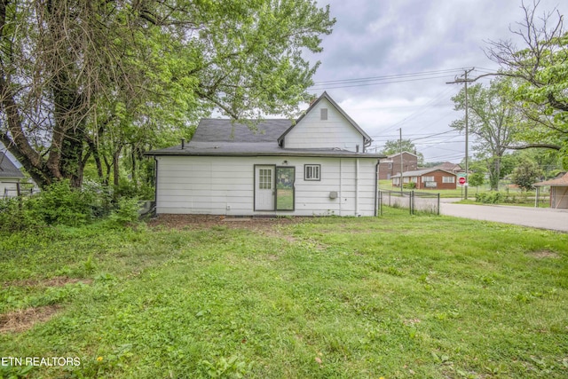 2918 Johnston St, Knoxville, TN 37921 - view of rear view of house