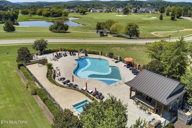 2146 Chestnut Ln, Loudon, TN 37774