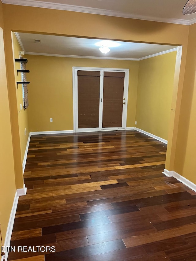 180 Cedar Ln, Jacksboro, TN 37757 - unfurnished room featuring hardwood / wood-style flooring, baseboards, and ornamental molding