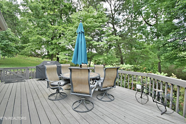 12212 Oakmont Cir, Knoxville, TN 37934 - deck with outdoor dining space and view of scattered trees