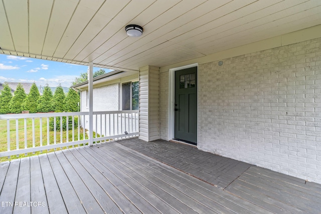 9505 Pearson Rd, Harrison, TN 37341 - view of wooden terrace