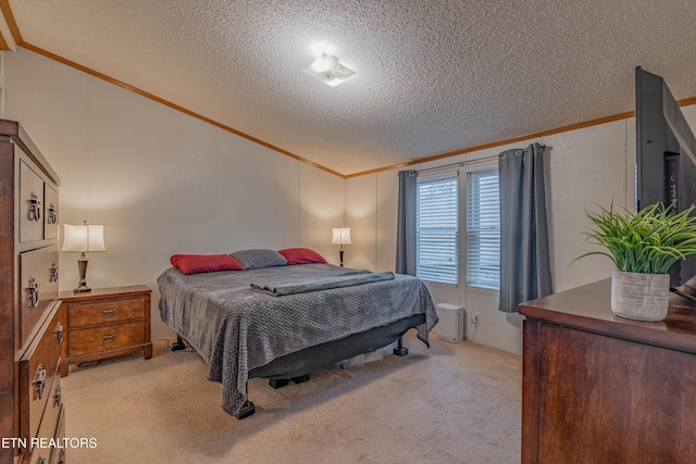 384 Lancer Rd, Harriman, TN 37748 - bedroom featuring crown molding, carpet, a textured ceiling, and lofted ceiling
