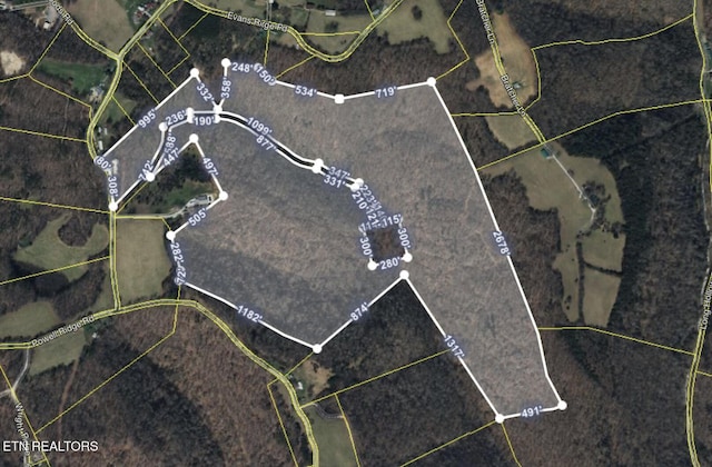 775 Evans Ridge Rd, Speedwell, TN 37870