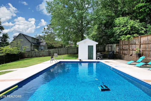 1023 NE Old Charleston Rd, Cleveland, TN 37312 - view of swimming pool featuring a patio area