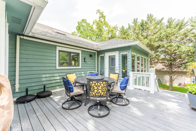 118 Motthaven Dr, Crossville, TN 38558 - wooden terrace featuring outdoor dining area