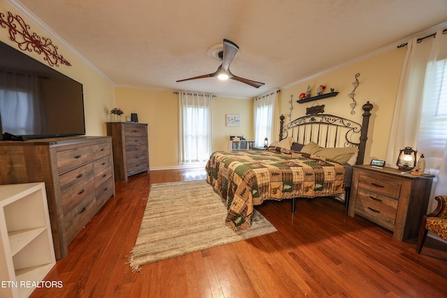 112 Chestnut Hill Rd, Oak Ridge, TN 37830 - bedroom featuring ornamental molding, hardwood / wood-style flooring, and a ceiling fan