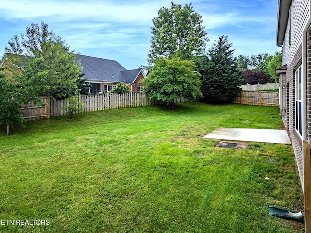 12888 Lily Pond Ln, Knoxville, TN 37922 - view of yard featuring a patio