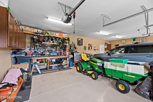 115 Tecumseh Ln, Loudon, TN 37774 - garage with a garage door opener