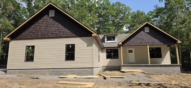 1640 E Overlook Rd, Monterey, TN 38574 - view of front of property with covered porch and roof with shingles