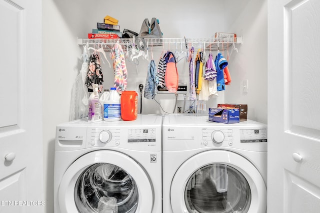laundry room featuring independent washer and dryer