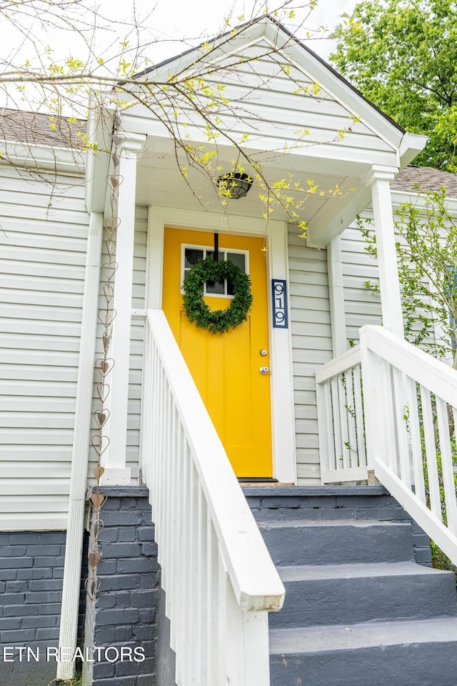 919 Montgomery Ln, Maryville, TN 37803 - photo 2