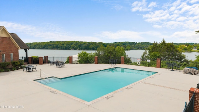 316 Spoondrift Ct, Louisville, TN 37777 - photo 59