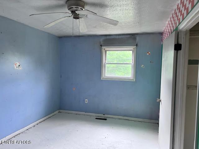 113 Smith Ln, Harriman, TN 37748 - photo 16