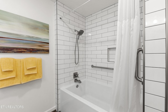 134 Jordan Dr, Caryville, TN 37714 - full bath with shower / tub combo with curtain