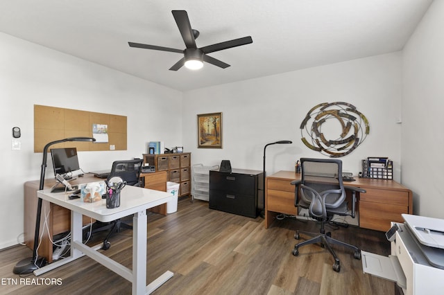 134 Jordan Dr, Caryville, TN 37714 - office area featuring wood finished floors and ceiling fan