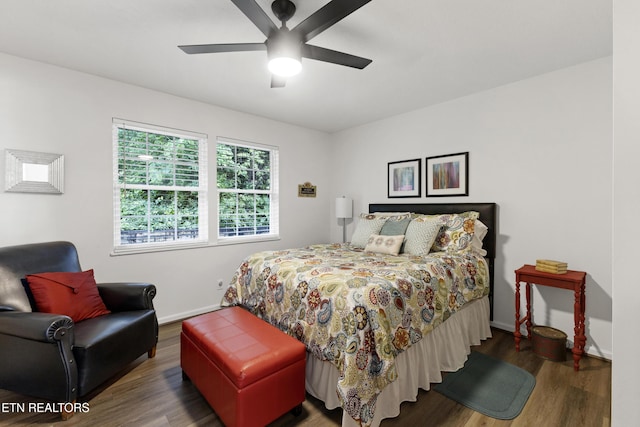 134 Jordan Dr, Caryville, TN 37714 - bedroom featuring wood finished floors, baseboards, and ceiling fan