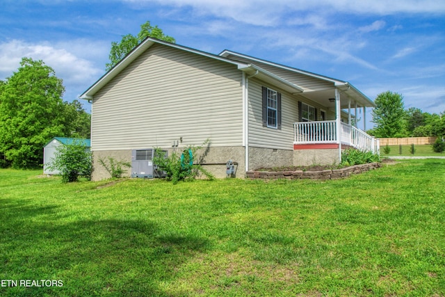 634 Robs Rd, Grimsley, TN 38565 - view of side of home with a yard, covered porch, and crawl space