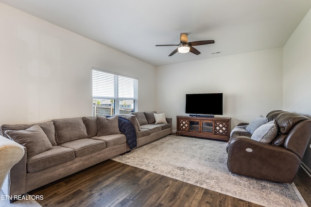 1024 Curly Top Ln, Knoxville, TN 37932 - living area with wood finished floors and a ceiling fan