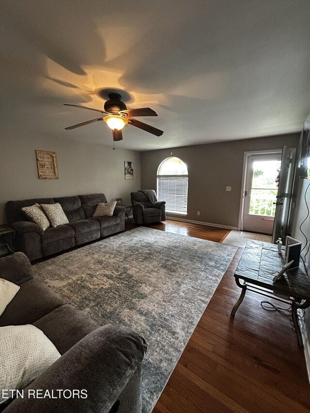 154 Cristo Rd, Tazewell, TN 37879 - photo 2