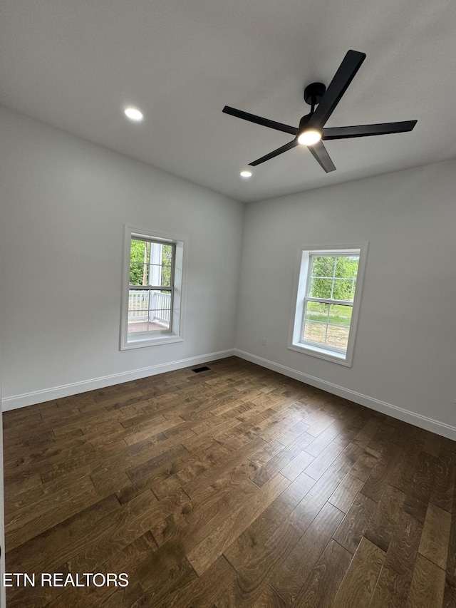 151 Clear Creek Rd, Newport, TN 37821 - unfurnished room with healthy amount of natural light, dark wood-style floors, ceiling fan, baseboards, and recessed lighting