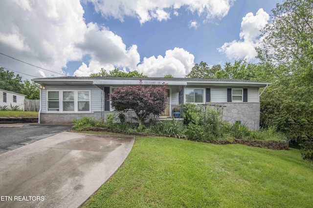 5616 NW Davida Rd, Knoxville, TN 37912 - photo 1