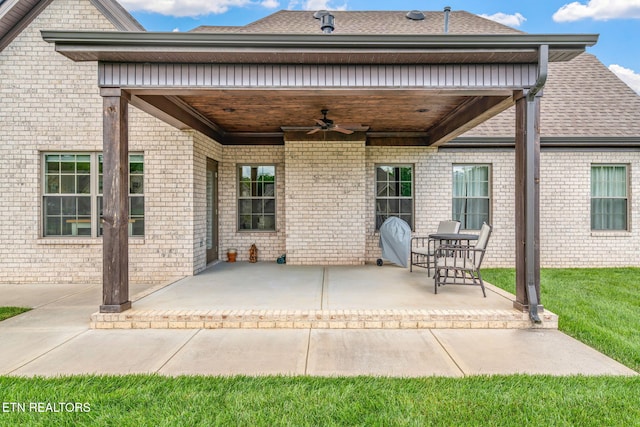 9337 Sandy Springs Ln, Knoxville, TN 37922 - view of patio with ceiling fan