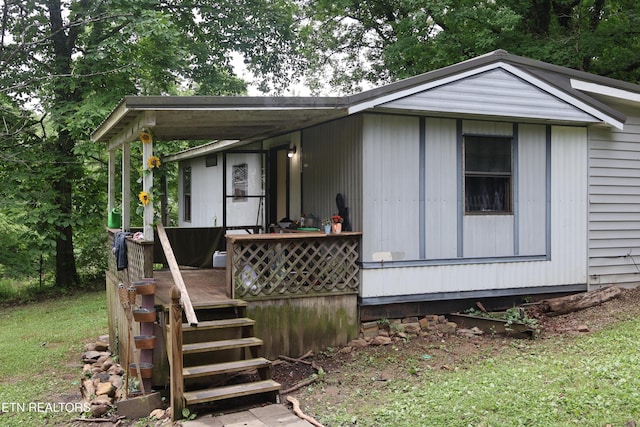 manufactured / mobile home with a deck