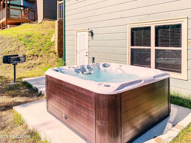exterior view of a jacuzzi