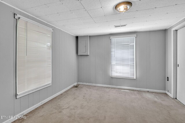 401 Offutt Spur Rd, Rocky Top, TN 37769 - unfurnished room featuring carpet floors and baseboards