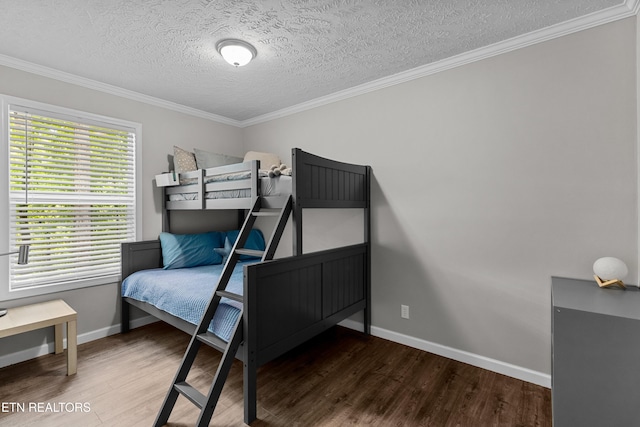 1452 Lower English Creek Rd, Newport, TN 37821 - bedroom featuring wood finished floors, a textured ceiling, crown molding, and baseboards
