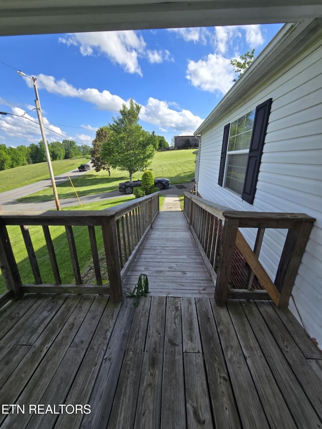 3023 Cave Springs Rd, Tazewell, TN 37879 - wooden terrace featuring a lawn