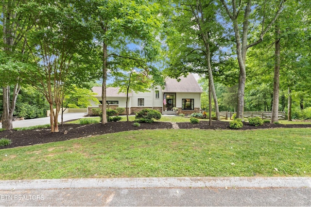 12771 Tanglewood Dr, Knoxville, TN 37922 - view of front facade with driveway