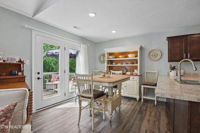 406 Contentment Ln, Knoxville, TN 37920 - dining area with dark wood finished floors and recessed lighting