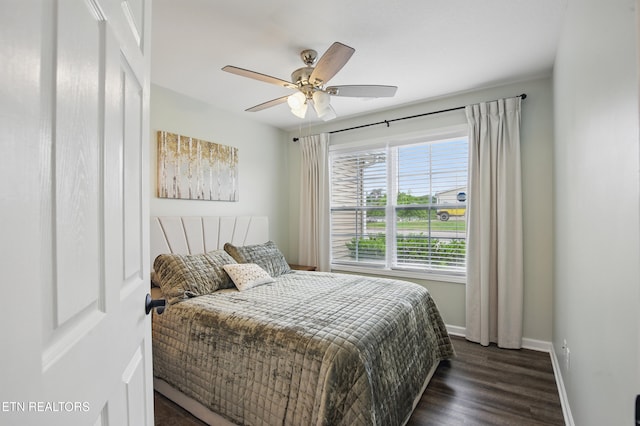 406 Contentment Ln, Knoxville, TN 37920 - bedroom featuring dark wood-style floors, baseboards, and a ceiling fan