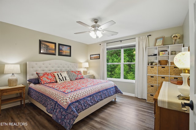 406 Contentment Ln, Knoxville, TN 37920 - bedroom featuring wood finished floors, baseboards, and a ceiling fan