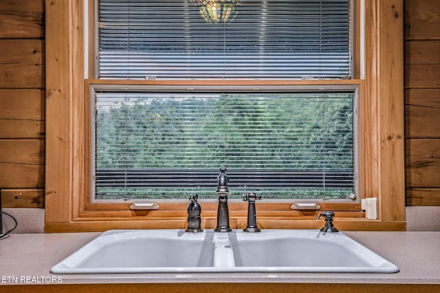 813 Pine Top Ln, Gatlinburg, TN 37738 - kitchen view of a sink