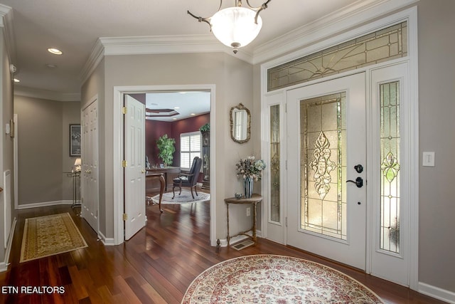 162 Tanasi Lagoon Dr, Loudon, TN 37774 - entryway featuring dark wood finished floors, baseboards, crown molding, and recessed lighting