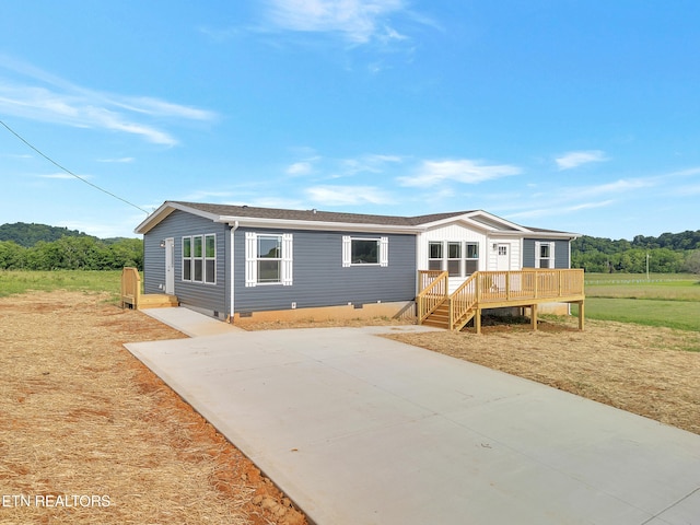 1559 River Path, Morristown, TN 37813 - view of front of home with crawl space and a wooden deck