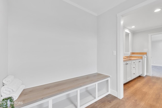1559 River Path, Morristown, TN 37813 - mudroom featuring light wood-type flooring, ornamental molding, recessed lighting, and baseboards