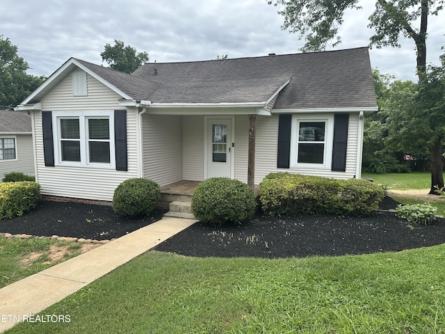 503 S Ruth St, Maryville, TN 37803 - view of front of property featuring a front yard and a shingled roof