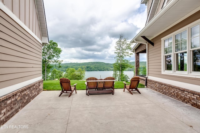 1510 Hickory Pointe Ln, Maynardville, TN 37807 - view of patio / terrace featuring a water view