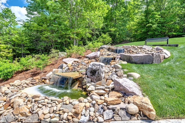 1510 Hickory Pointe Ln, Maynardville, TN 37807 - view of green lawn