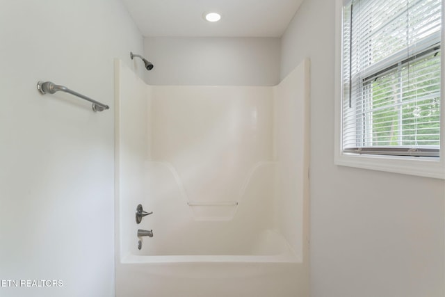 4419 Alder Tree Ln, Knoxville, TN 37938 - bathroom with bathing tub / shower combination