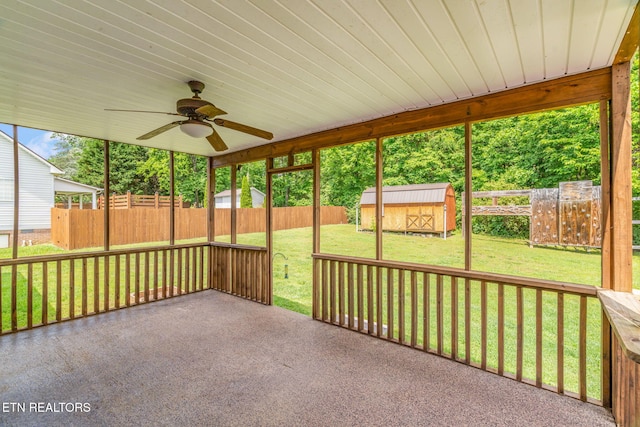 4419 Alder Tree Ln, Knoxville, TN 37938 - unfurnished sunroom featuring a ceiling fan